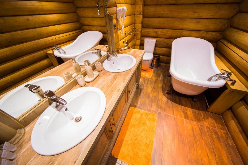 Executive Suite image 2