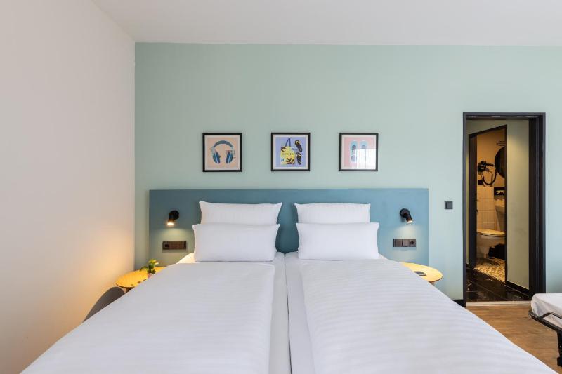Hotel Continental Frankfurt - image 12