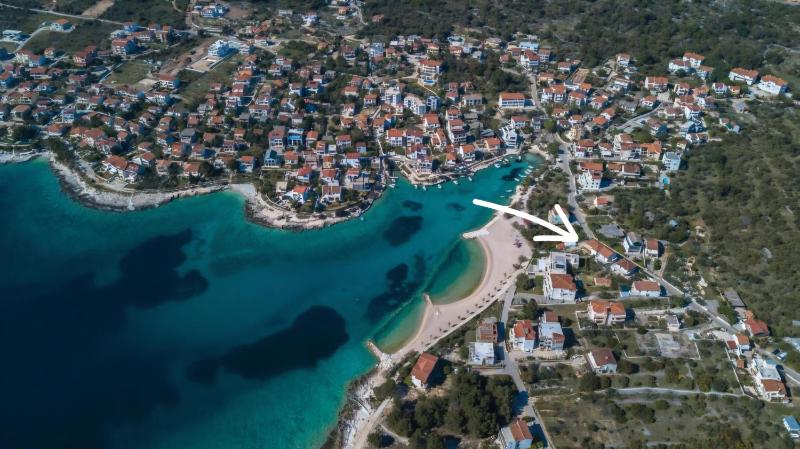 Beachfront apartment with direct access to Lozica beach - image 14