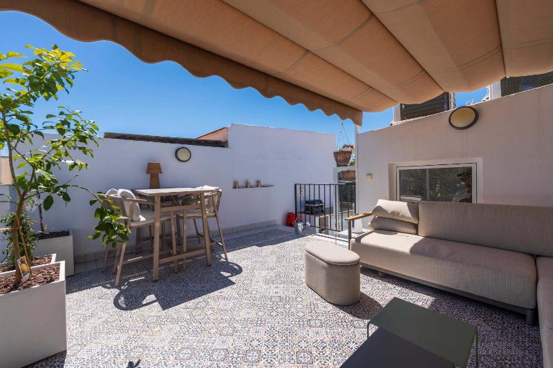 Calle Chile Townhouse - image 17