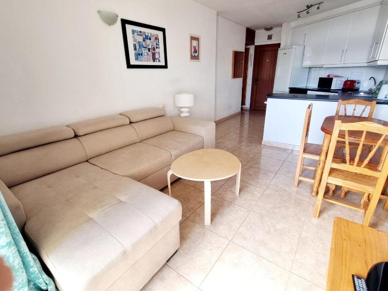 Cristianos III - image 11