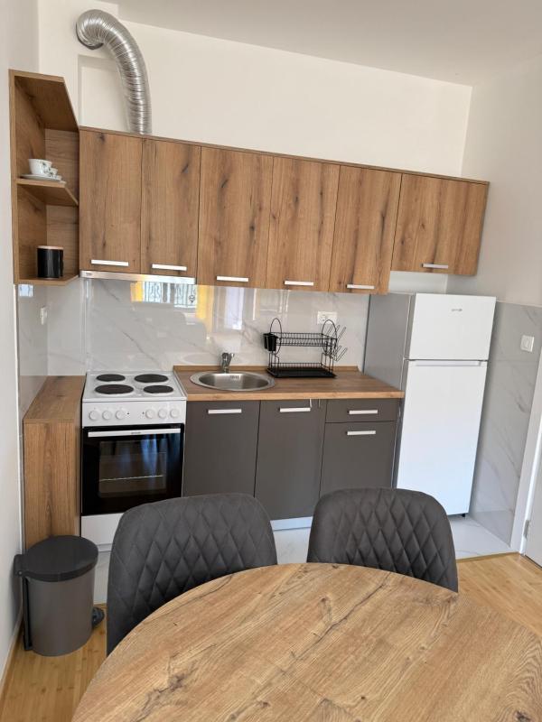 Blaze Apartment Budva - image 8