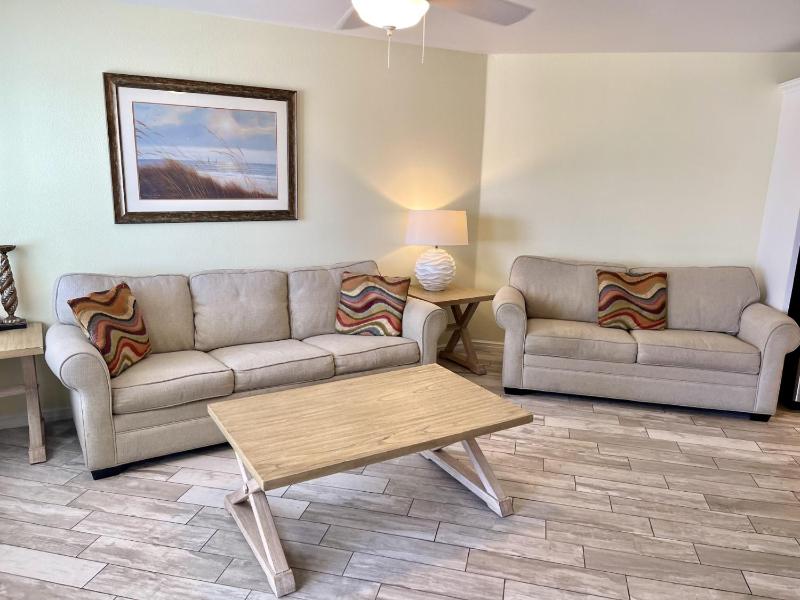 Beachgate Condo Suites and Hotel 515 condo - image 11