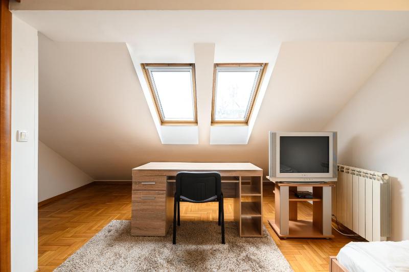 Maxim Duplex Vracar - 3BR with Private Parking - image 11