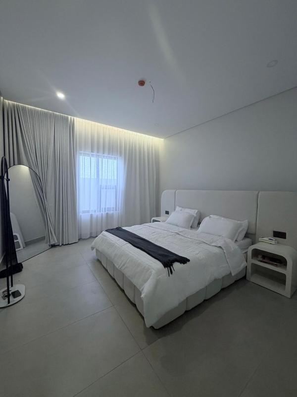 AURA Stay - image 10