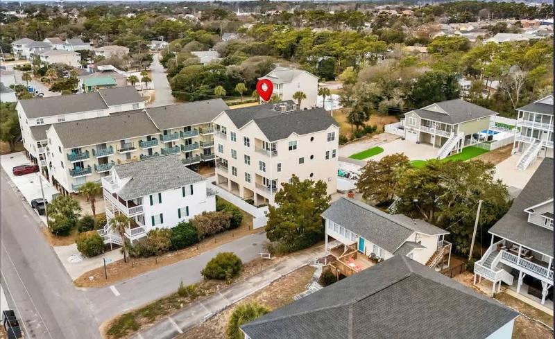 Spacious 7 bedrooms duplex walk to the beach pool - image 12