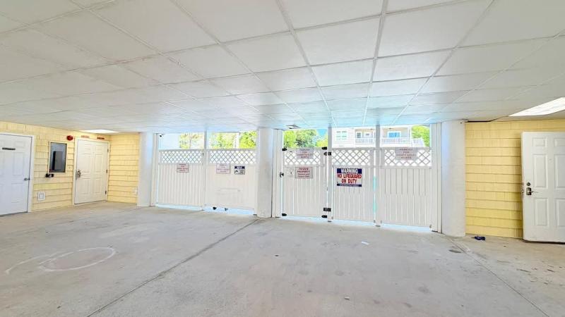 Beautiful 7BR Beach House Pool Walk to Beach - image 41