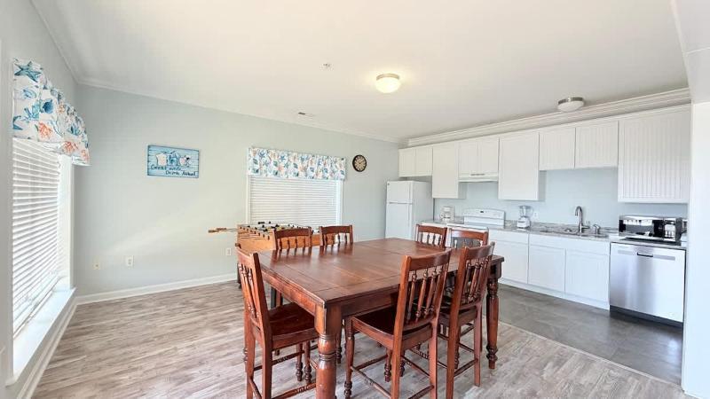 Beautiful 7BR Beach House Pool Walk to Beach - image 42