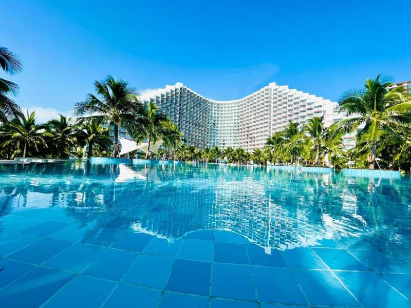 Eden house the Empyrean Cam Ranh beach resort - image 23
