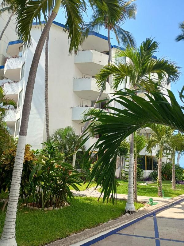 Hotel Acapulco Malibu - image 18