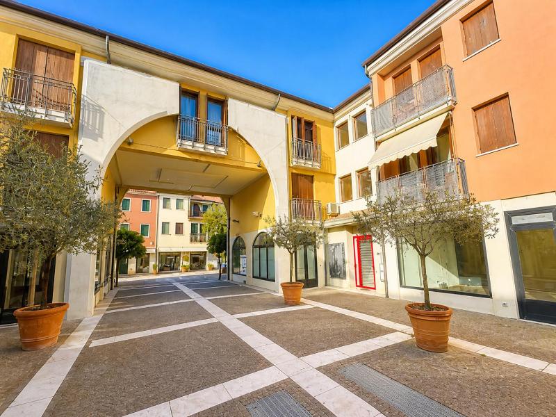 MARIA IDA Three-Bedroom Apartment - Agenzia Cocal - image 6