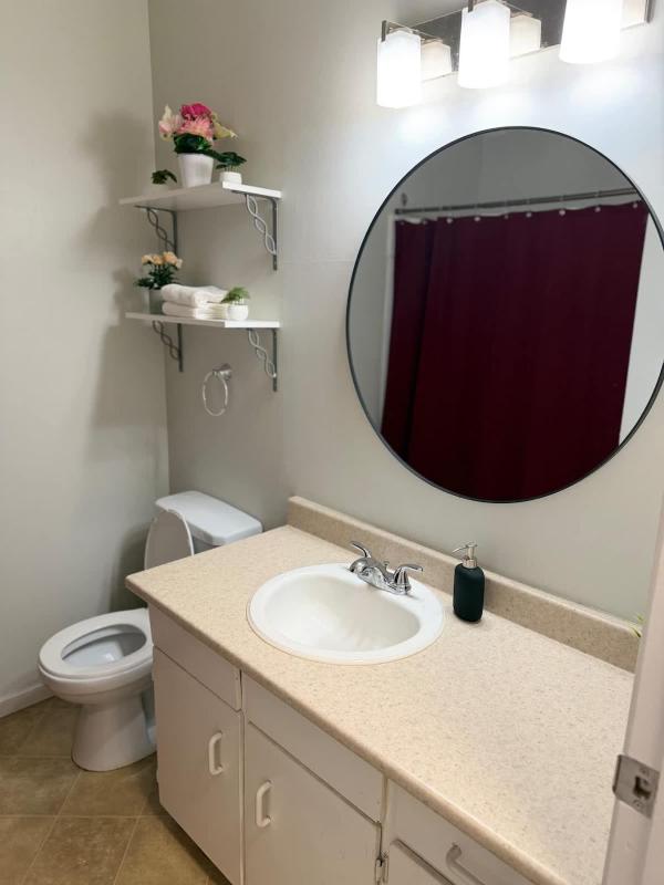 Cozy 2BR Near Zoo Downtown & Max Bell - image 6
