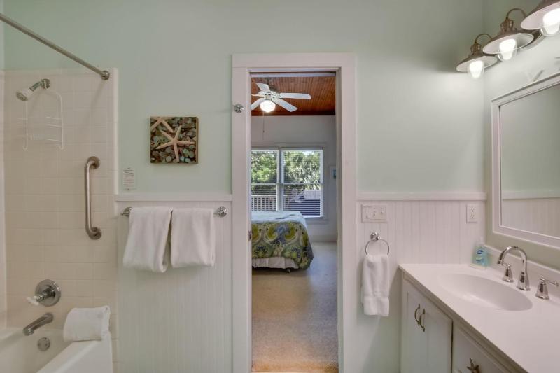 Fuller Breeze - image 3