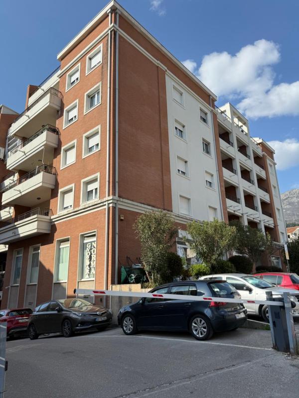Comfort Apartment Budva Near Kuzina with Parking - image 14