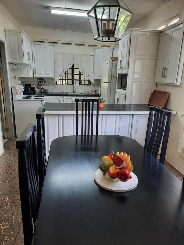 Eileens Place - image 6