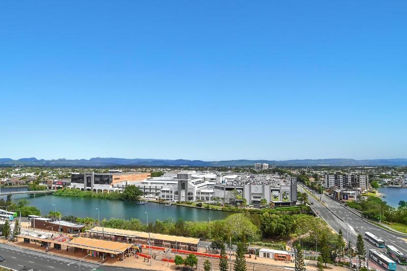 Apt 1309 - Sierra Grand - Broadbeach - image 13