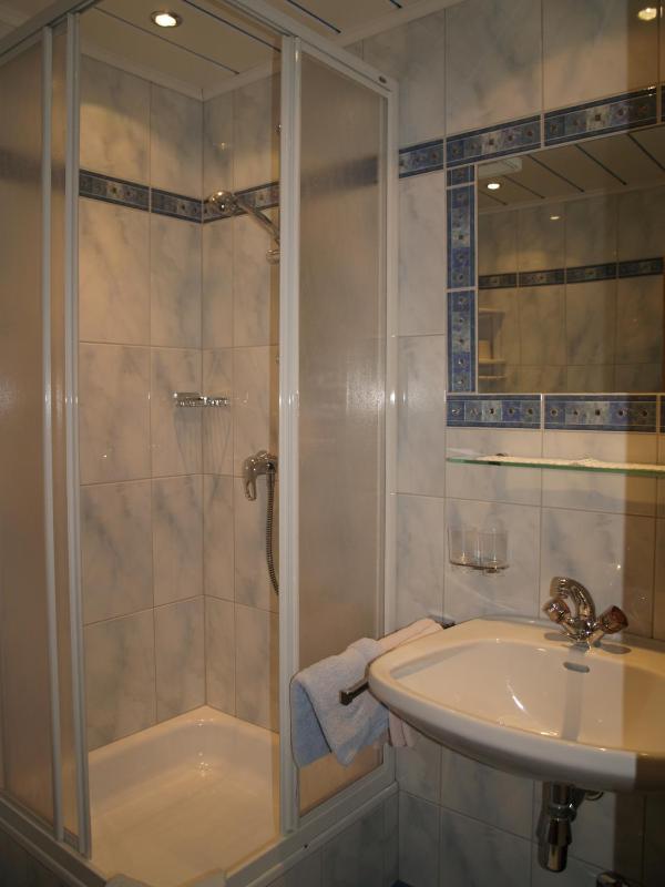 Double Room with Balcony image 2