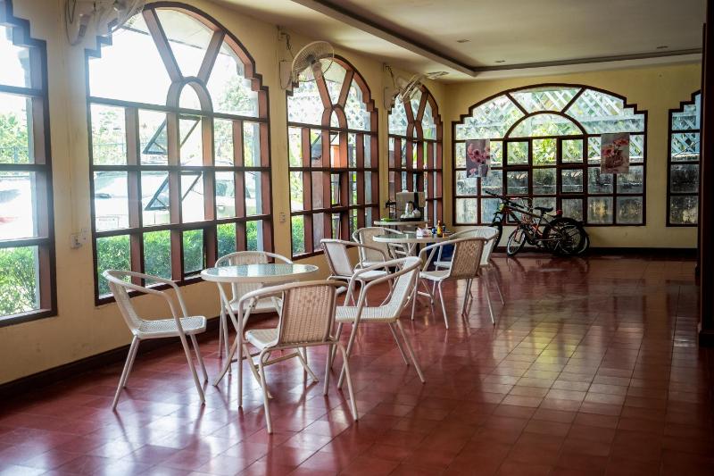 Yula Hotel - image 4