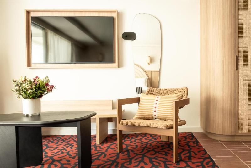Hotel Ventura Saint-Tropez Tapestry Collection By Hilton - image 6