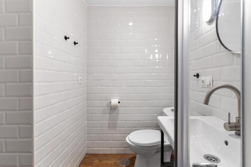 Cozy Downtown Studio - ac wifi - image 12