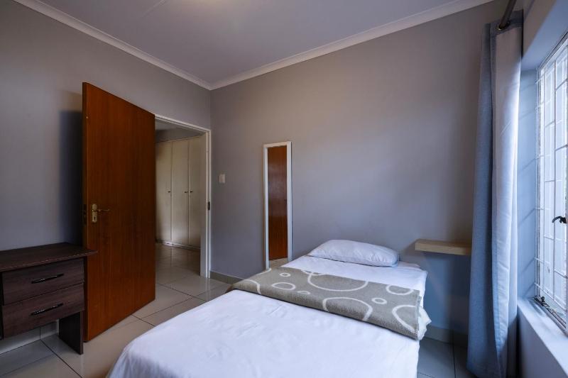 Menlyn Apartments - image 7