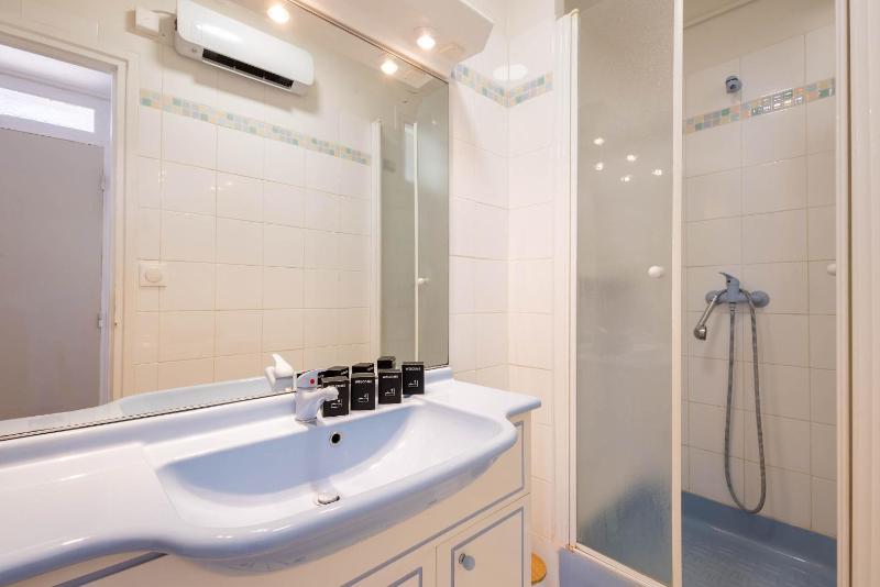 Valras-Loc - Appartement en Front de Mer avec Balc - image 11