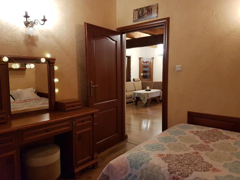 Deluxe Apartment with Terrace and Private Jacuzzi image 4