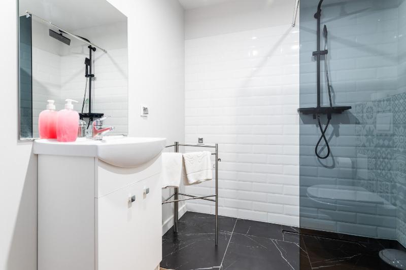 Elegant Victus Apartments in Sopot Close to the Beach by Noclegi Renters - image 7