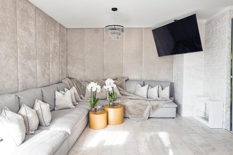 SZAFIROWE APARTAMENTY 1 kryty basen i sauna RESORT KLIFOWA - image 27