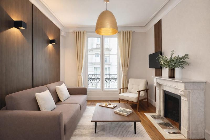 Eiffel Tower - Premium family flat with lift - image 5