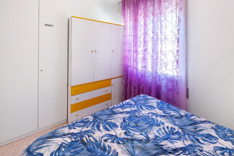Erikbeach Trilo - image 6
