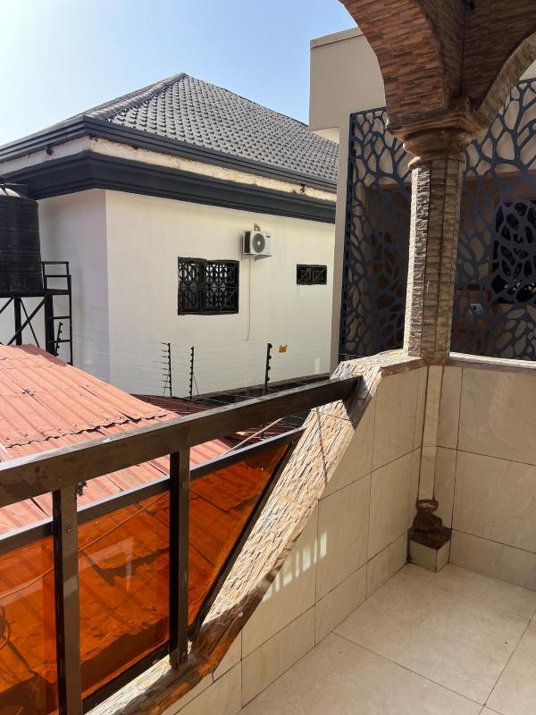 Le 5 Apartment à Kipé - RODAM Residence - image 6
