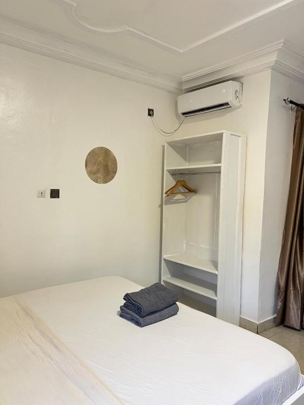 Le 5 Apartment à Kipé - RODAM Residence - image 4