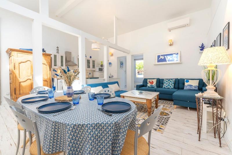 Belle Maison Bleu Azur - image 4