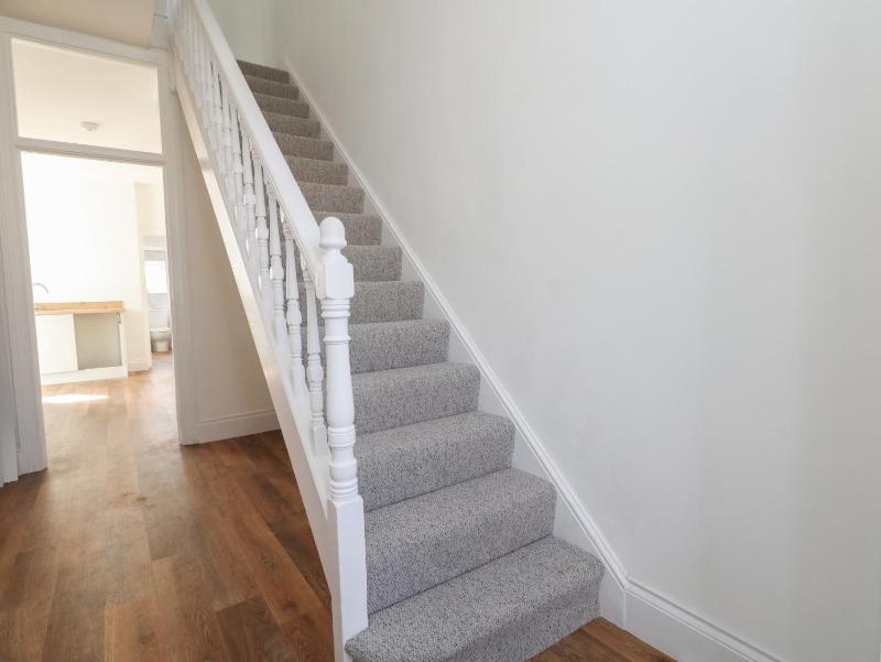93 Abbotsbury Road - image 12