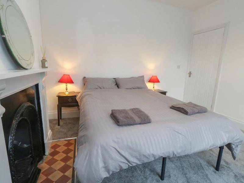 93 Abbotsbury Road - image 30