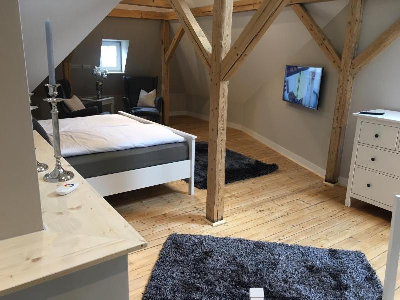 Deluxe Double Studio image 3