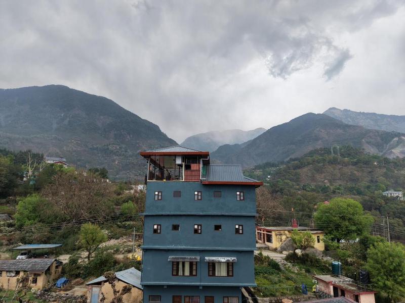 Sukoon Inn by Bharmouri Home Stay - image 14