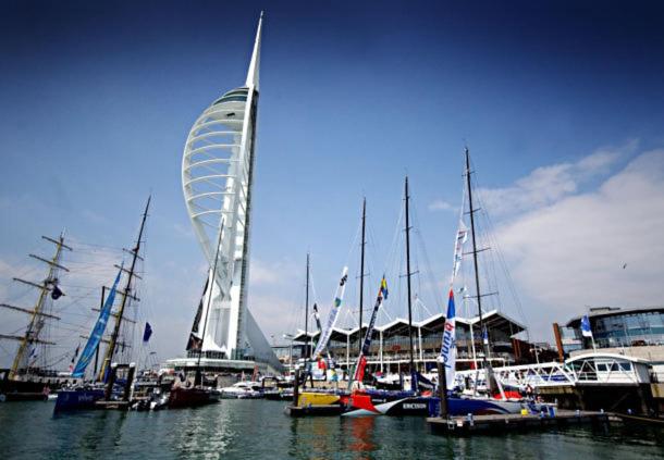 Gunwharf Quays Harbour Apartments - image 32