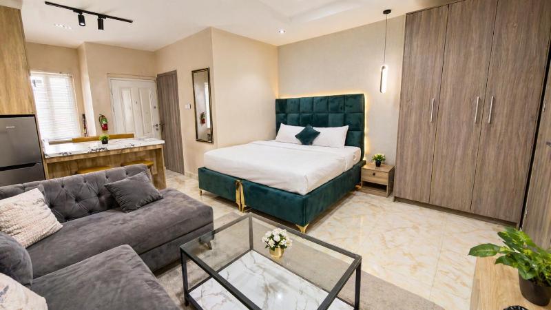 Happy Lodge Shortlets & Suites Freedom Way Lekki phase 1 - image 6