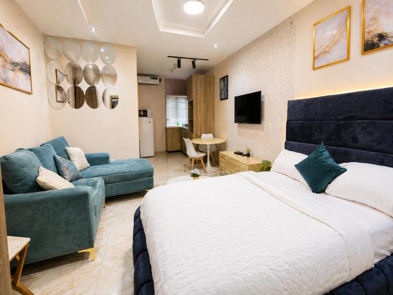 Happy Lodge Shortlets & Suites Freedom Way Lekki phase 1 - image 4