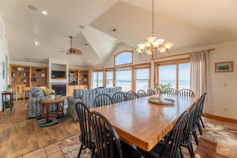 Salty Dog - NH MP 11.5 Oceanfront Ocean View Elevator Pool Hot Tub Pool Table Pets OK Flex Stays - image 15