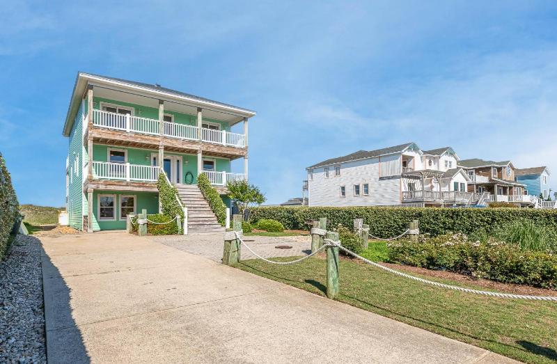 Salty Dog - NH MP 11.5 Oceanfront Ocean View Elevator Pool Hot Tub Pool Table Pets OK Flex Stays - image 25