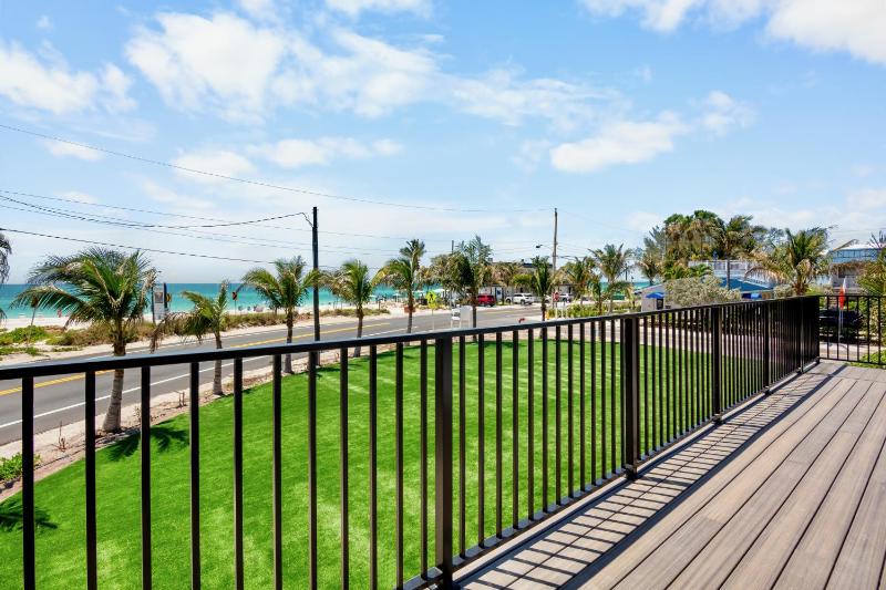 Tropic Isle At Anna Maria Island Inn - image 8