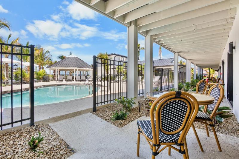 Tropic Isle At Anna Maria Island Inn - image 35