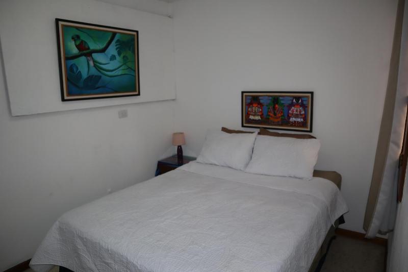 House antigua Guatemala - image 7