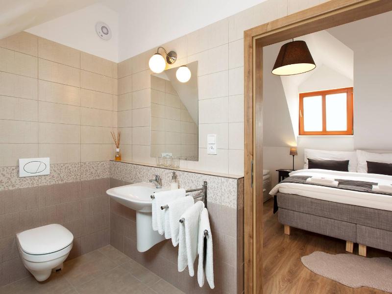 Duplex Apartment with Terrace (2 Adults) image 4