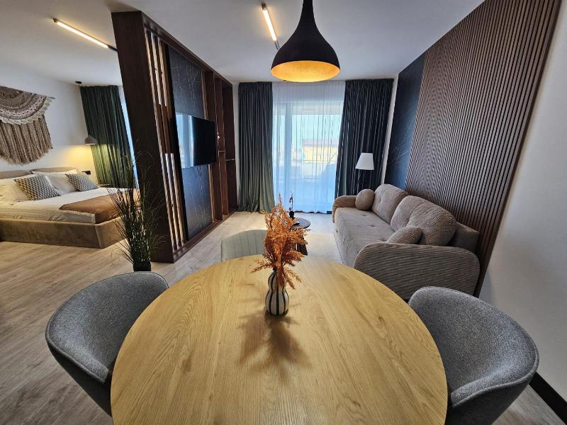 Superior Jacuzzi Apartment Sea Side Terrace - image 15