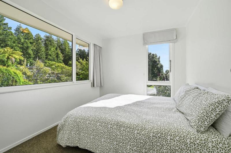 Redwoods Edge - Walk to the Forest with Spa Pool - image 4
