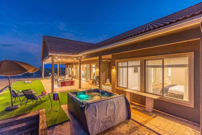 Scottsdale Oasis - Hot tub-Hike-Views-Kids YES! - image 21